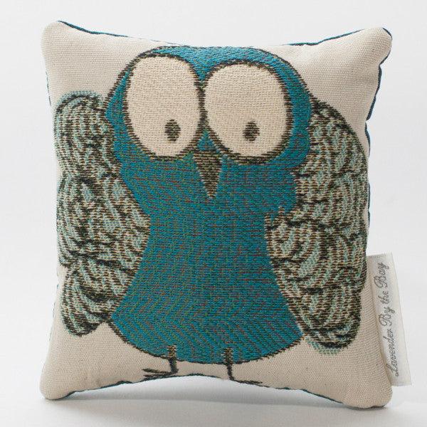 Blue Owl lavender Sachet on white background